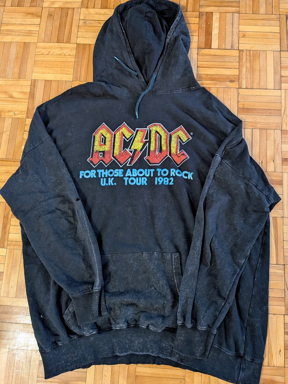 AC/DC Black Tour Hoodie - For Those About To Rock U.K. Tour 1982